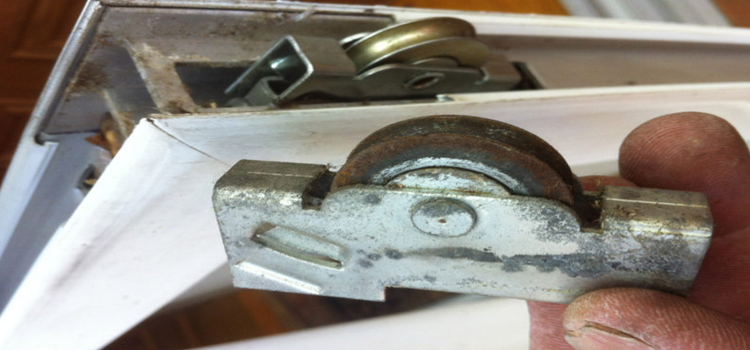 screen door roller repair in East Palo Alto